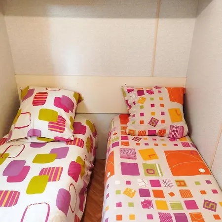 Chaleureux Au Grau-du-roi, 20 M², Avec Terrasse Tatil Evi