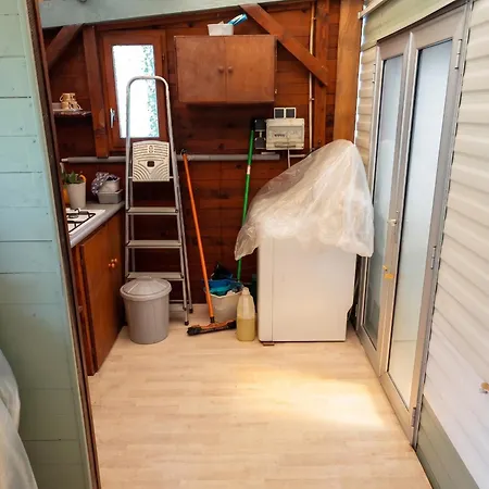 Chaleureux Au Grau-du-roi, 20 M², Avec Terrasse * Le Grau-du-Roi